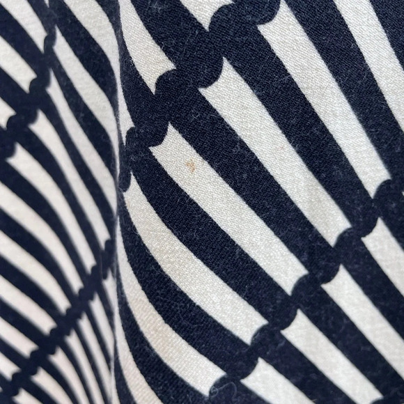 Versace Versus geometric wool A frame shift dress, size IT42 (US 6) - Picture 13 of 15